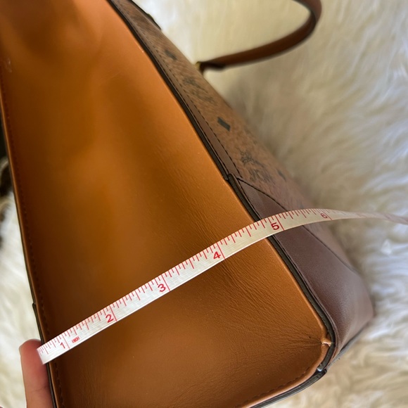 NWOT MCM AREN SAC BOOK TOTE - Picture 15 of 15